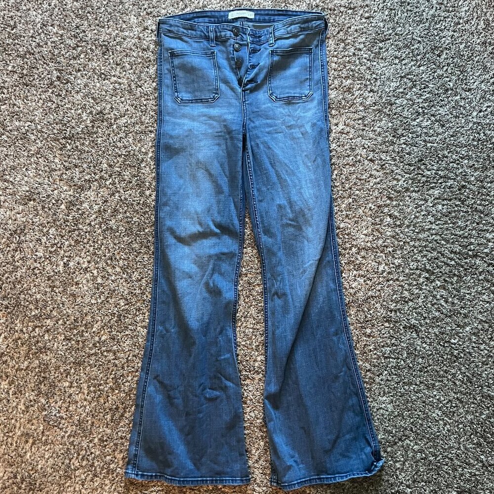 Abercrombie & Fitch High-Rise Flare - Size 10